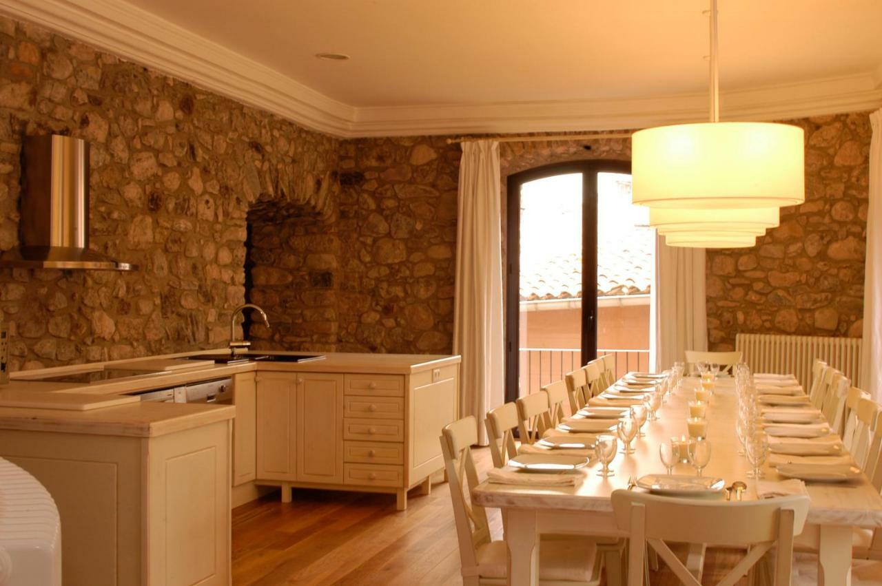 El Castell De La Pobla De Lillet (Adults Only) Villa Kültér fotó